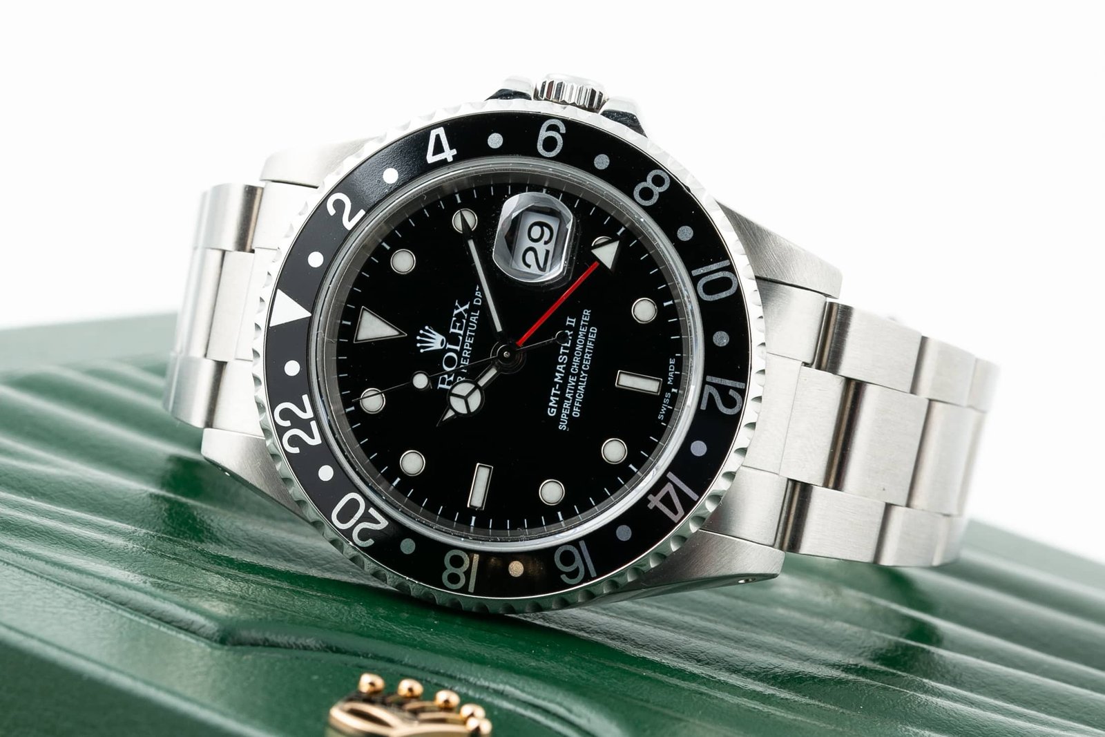 Rolex GMT-Master II reference 16710 showing the 24-hour bezel graduations