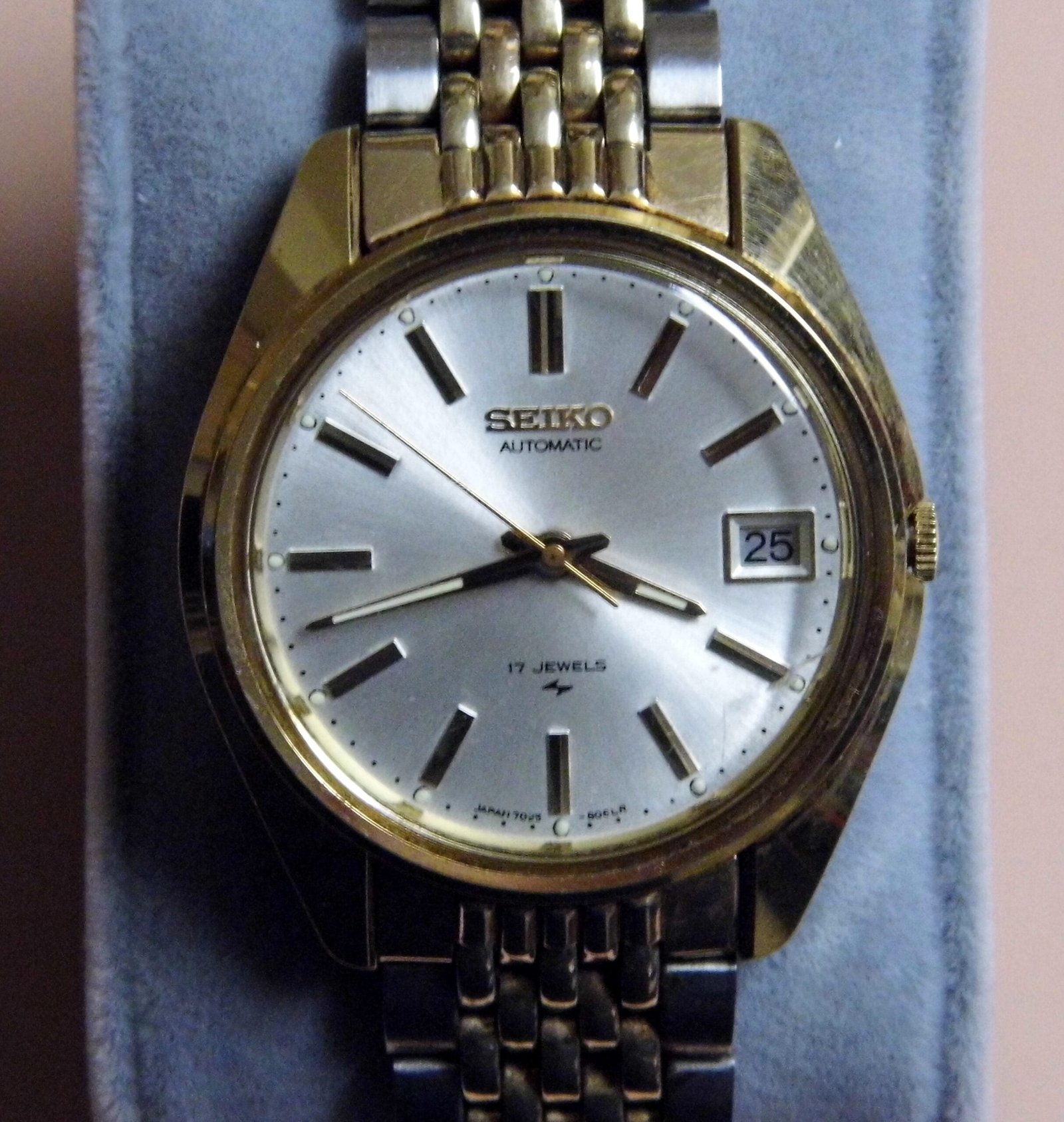 Seiko automatic wristwatch dial with day and date windows
